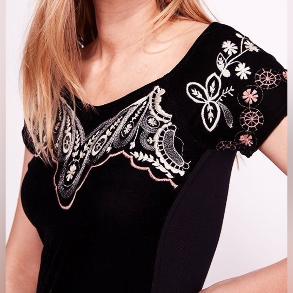 Free People Black Velvet Top with Embroidered Details M - Picture 3 of 11